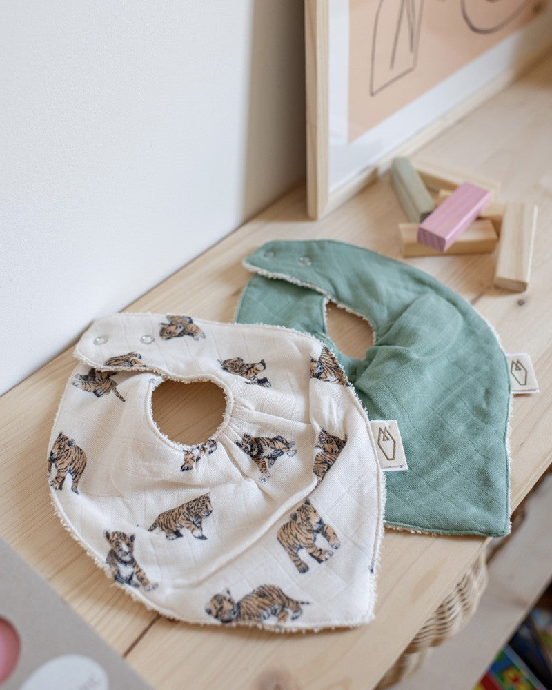 Set of 2 MAEL bibs - Tiger & Sage